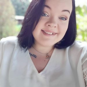 Meet your Posher, Kara